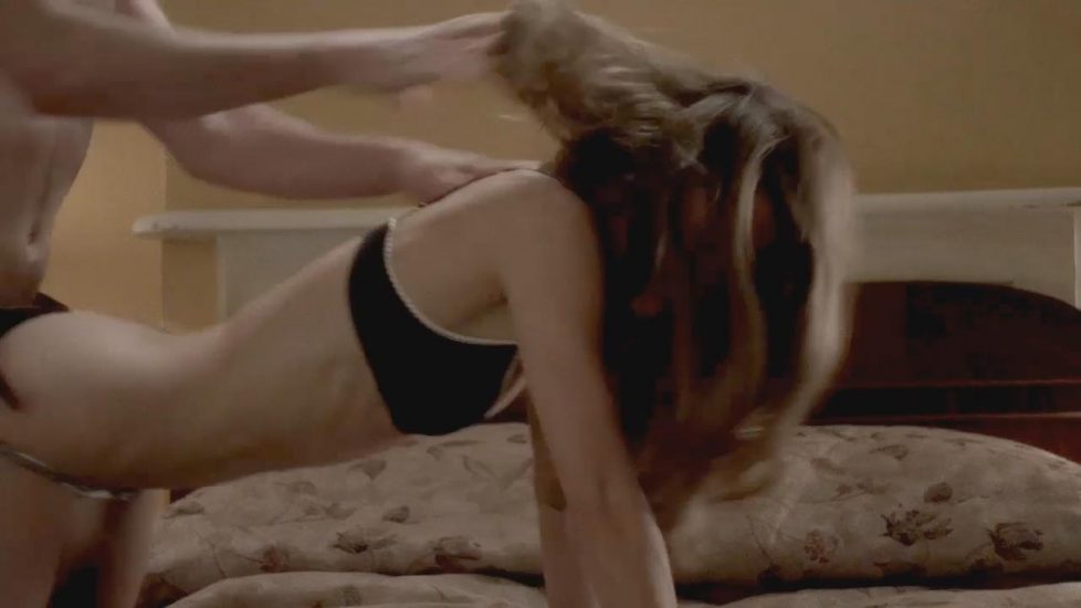 nude Keri Russell in sex scene from The Americans - S02E06