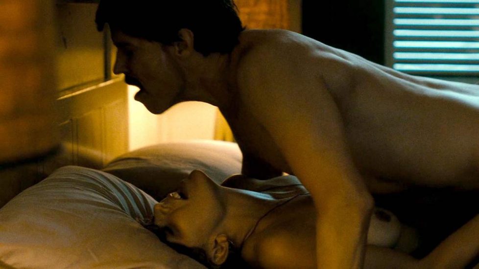 Maggie Gyllenhaal sex scene