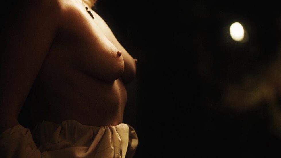 Ludivine Sagnier nipples